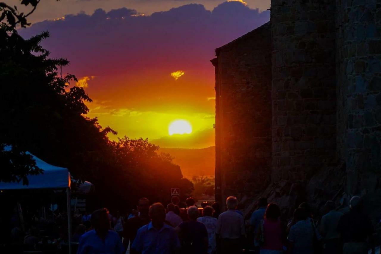 Las Ventanas Del Cielo Lägenhet Ávila Exteriör bild