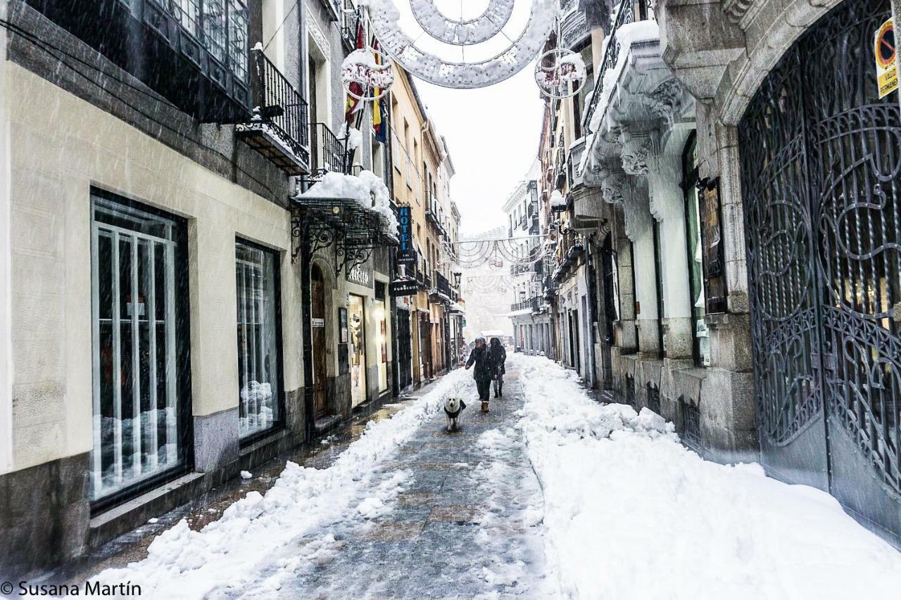 Las Ventanas Del Cielo Lägenhet Ávila Exteriör bild