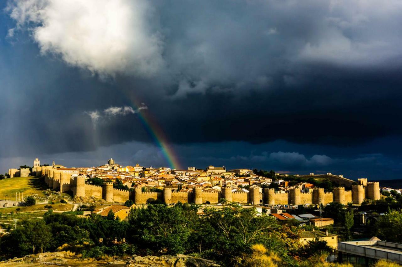 Las Ventanas Del Cielo Lägenhet Ávila Exteriör bild